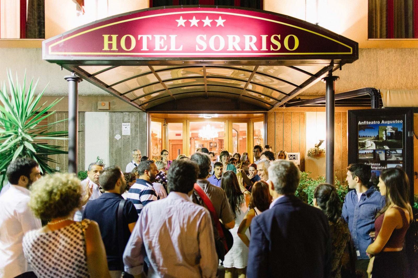 Hotel Sorriso ルチェーラ エクステリア 写真